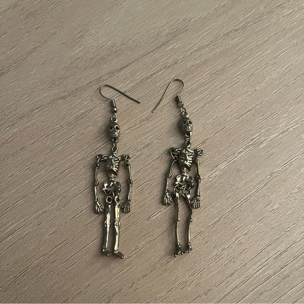 90’s Articulated Skeleton Earrings - Picture 2 of 6